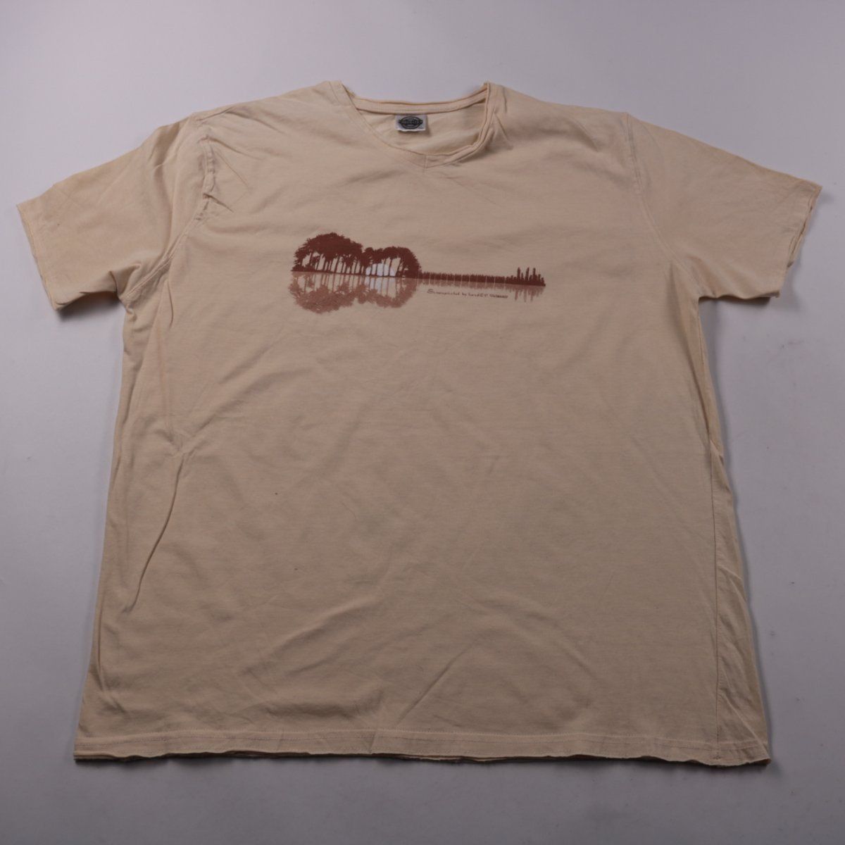 футболка Chromatics