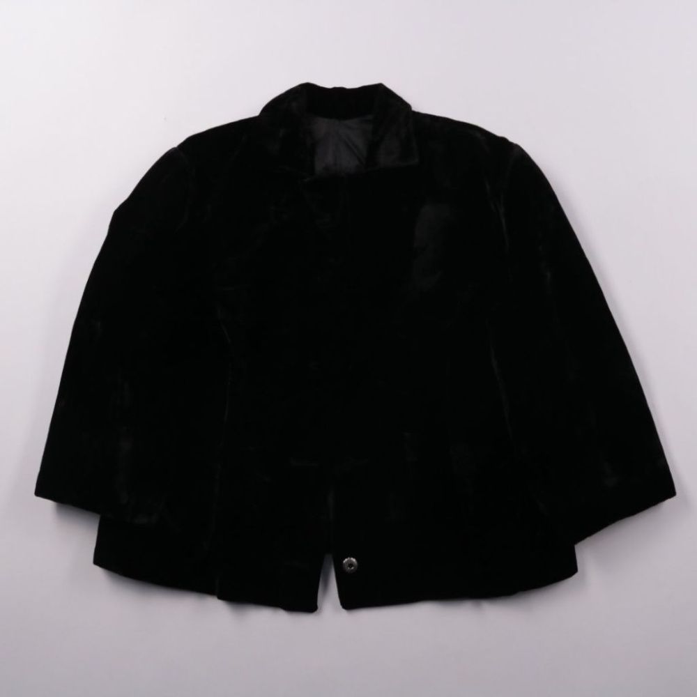 пиджак не указано