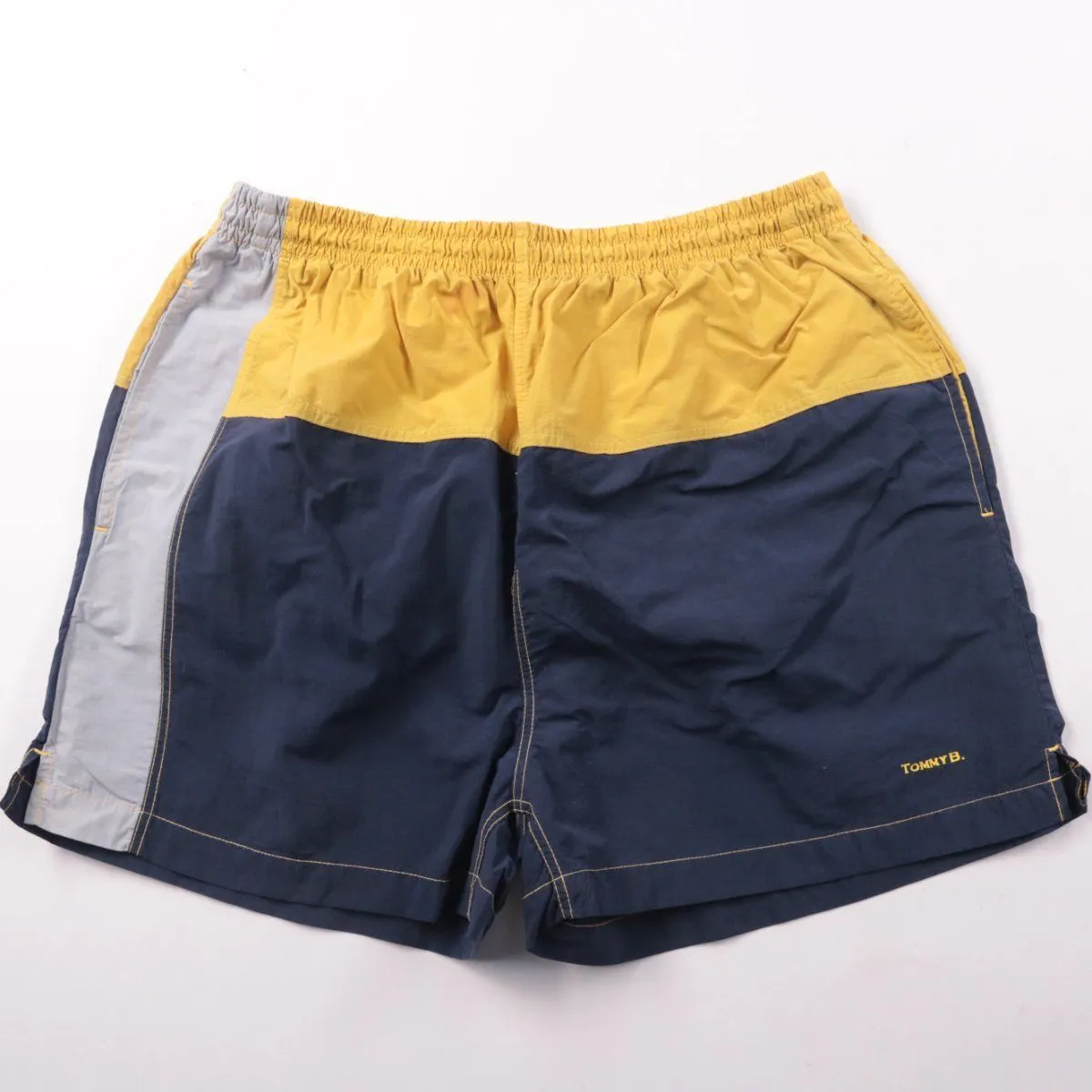 шорты Tommy B.