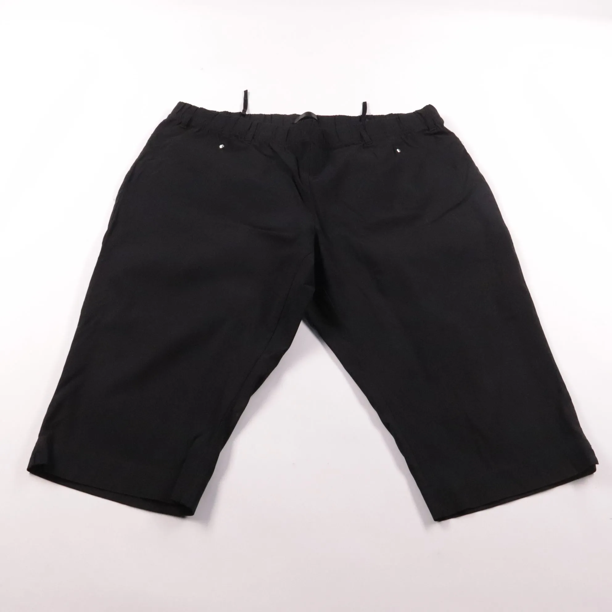 брюки не указано