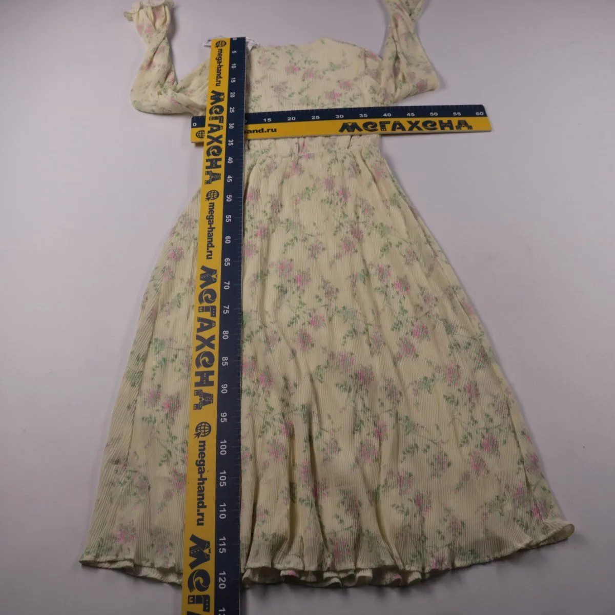 платье Ginatricot