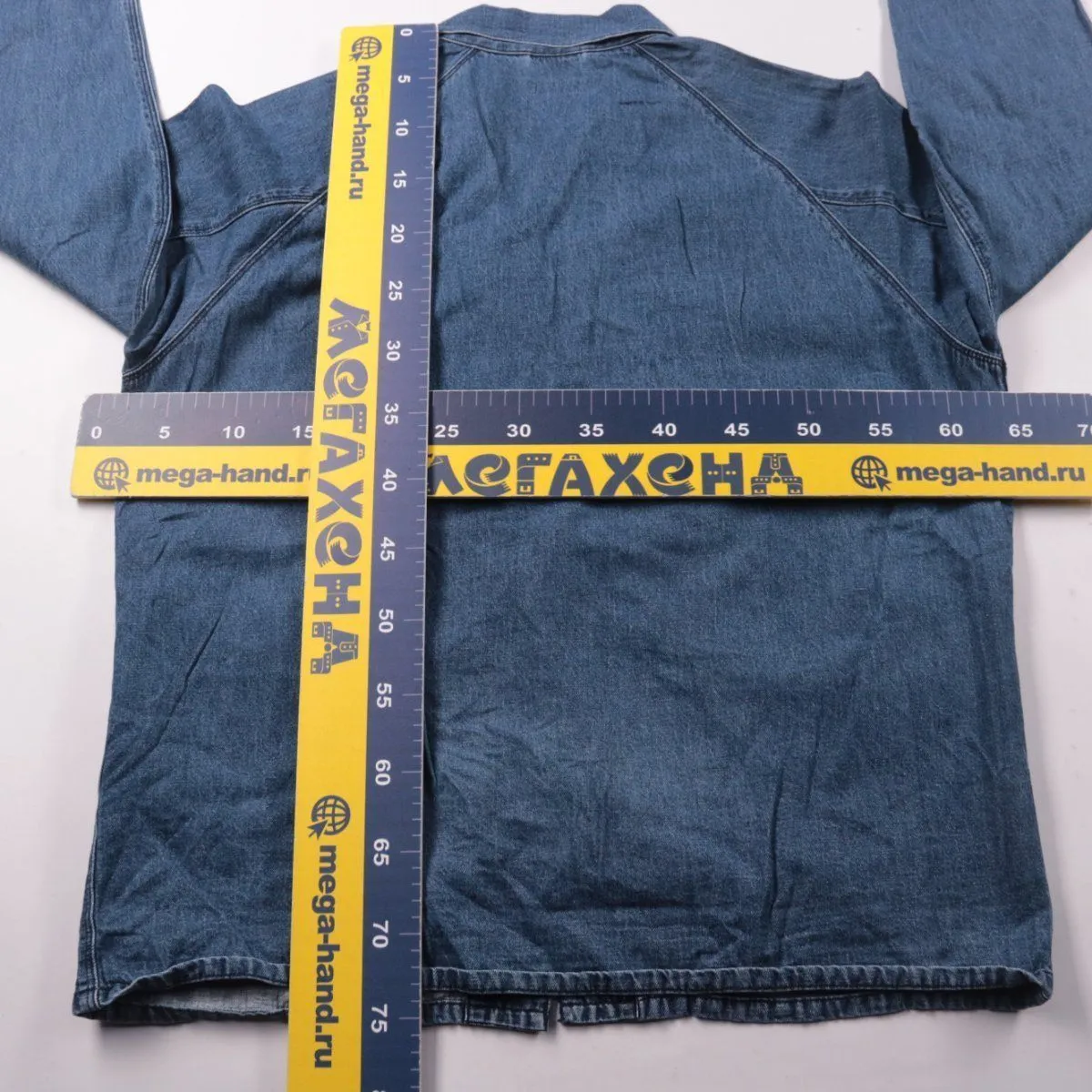 джинсовая куртка Uniqlo